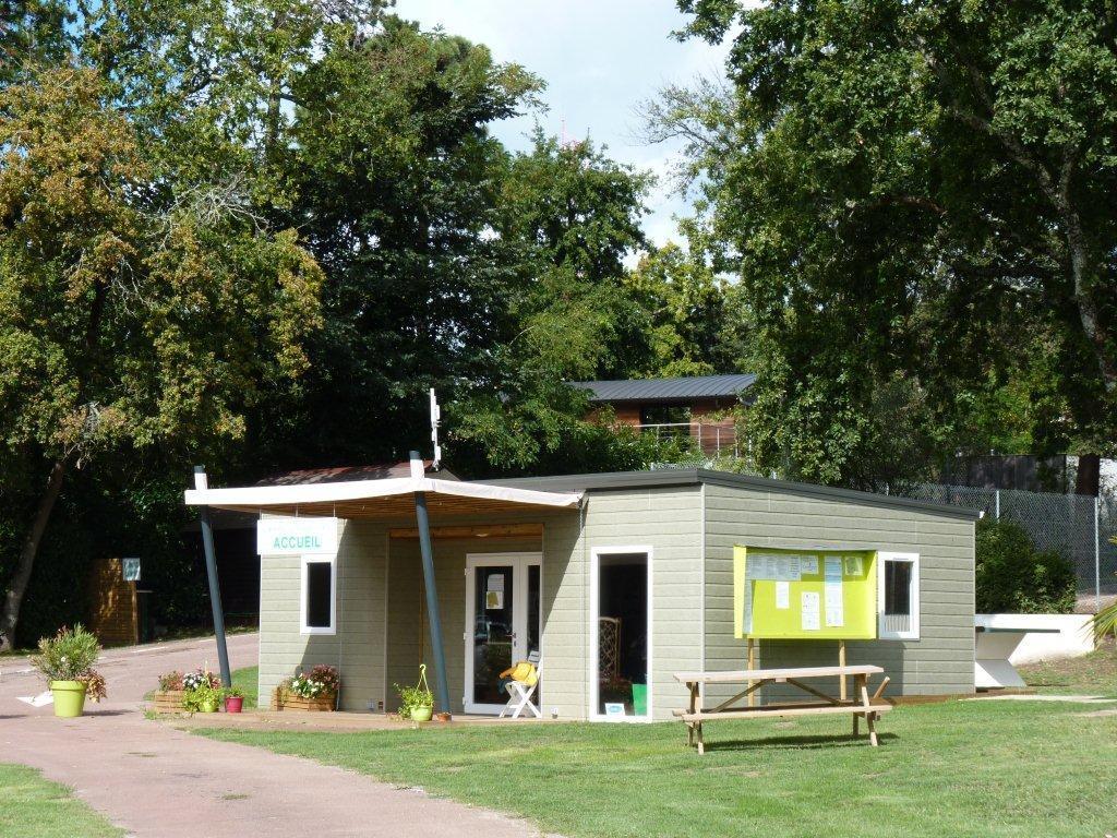 Camping Les Chênes Verts Meschers-sur-Gironde Exterior foto