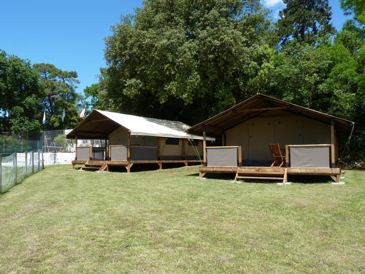 Camping Les Chênes Verts Meschers-sur-Gironde Exterior foto